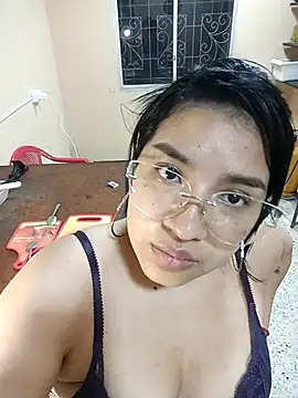Snapshot of DanelyLopez chatting on September 22, 2025, 1:55 am DanelyLopez online show from September 22, 2025, 1:55 am