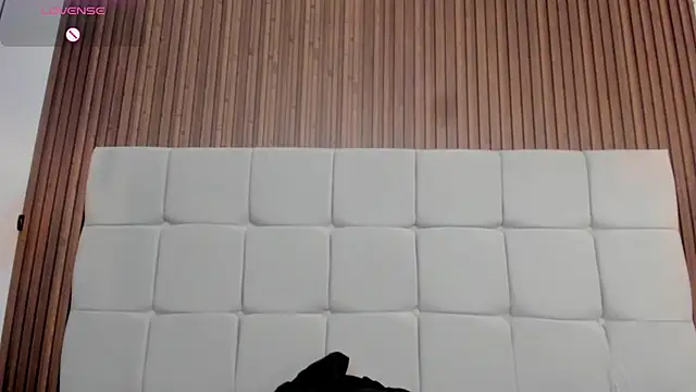 Saravy Blandon online show from October 18, 2025, 11:12 am