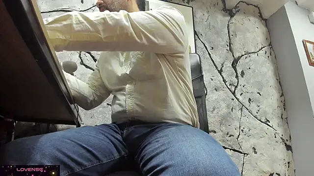 Maxi TheBigDaddy online show from November 20, 2025, 1:23 pm