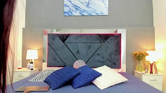 Snapshot of Lauralove_69 chatting on October 18, 2025, 2:08 pm Lauralove 69 online show from October 18, 2025, 2:08 pm