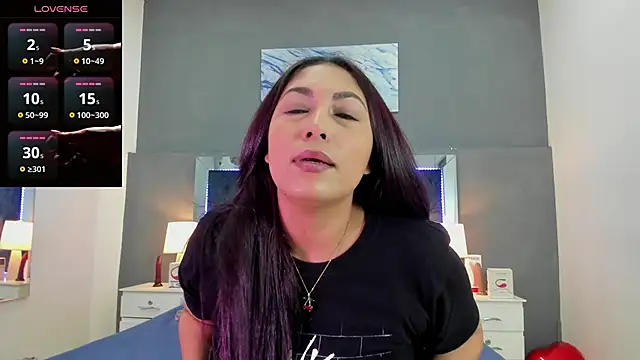 Lauralove 69 online show from February 16, 2026, 8:51 pm