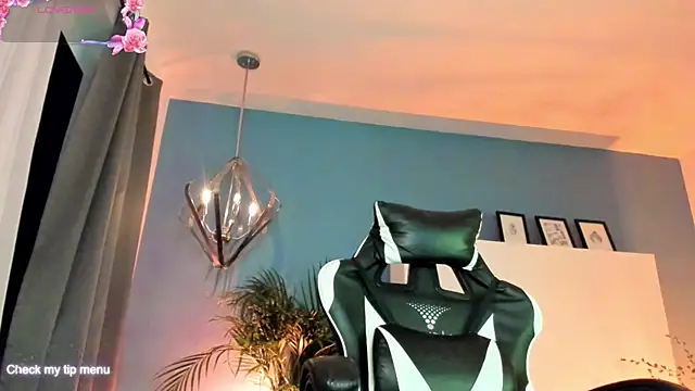 Megan inked online show from October 1, 2025, 3:00 am