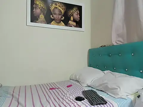 megan-hotxx online show from October 19, 2025, 10:51 am