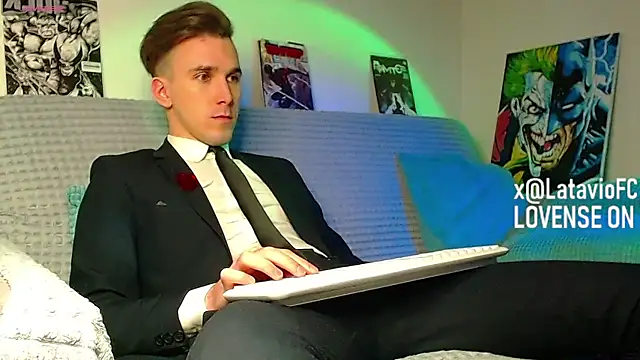 Midnighter  online show from May 15, 2026, 8:18 pm