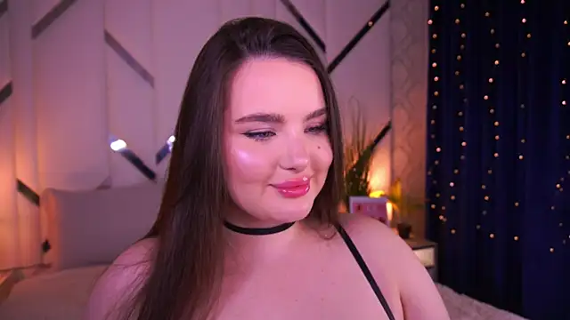 Snapshot of CuteAmberr chatting on February 14, 2026, 2:01 am CuteAmberr online show from February 14, 2026, 2:01 am