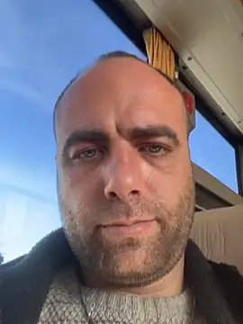 mustican422 online show from January 28, 2025, 12:32 pm