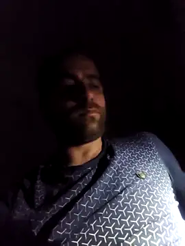 mustican422 online show from October 16, 2025, 2:31 am