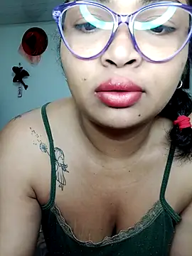 chalohott online show from November 19, 2025, 10:15 am