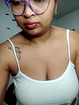 chalohott online show from September 17, 2025, 9:55 am