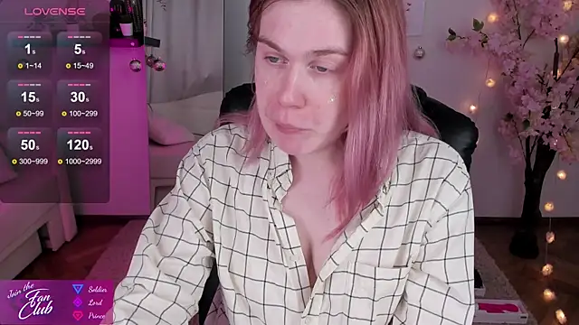 Snapshot of Nancy_Sun_ chatting on December 19, 2024, 2:13 pm Nancy Sun online show from December 19, 2024, 2:13 pm