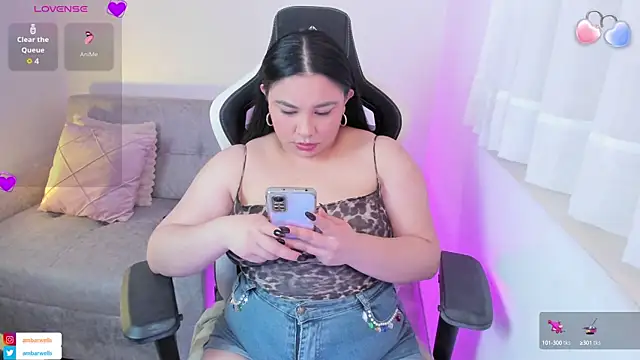 ambar-wells online show from September 23, 2025, 5:42 pm