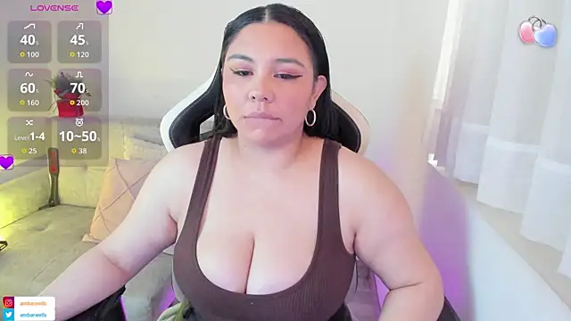 ambar-wells online show from December 1, 2025, 5:58 pm