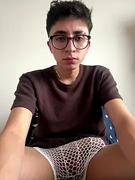 CamiRojas boy online show from October 21, 2025, 8:52 pm