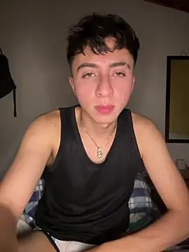 CamiRojas boy online show from July 18, 2026, 3:48 am