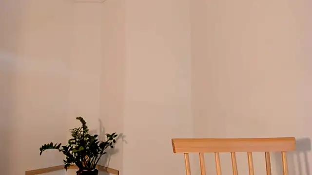 kawaii mia online show from September 15, 2025, 3:51 am