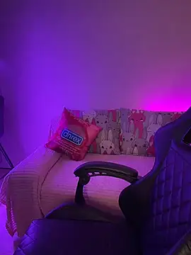 Snapshot of Your_insomniya chatting on April 6, 2026, 9:16 pm Your insomniya online show from April 6, 2026, 9:16 pm