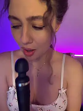 Snapshot of Your_insomniya chatting on February 20, 2026, 9:50 pm Your insomniya online show from February 20, 2026, 9:50 pm