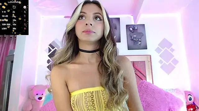Angely 18 online show from June 10, 2026, 7:48 pm