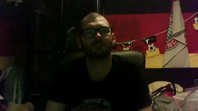 Die-geile-Sau online show from December 3, 2025, 4:06 pm