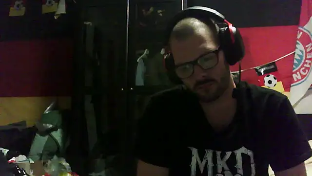 Die-geile-Sau online show from September 8, 2025, 7:13 pm