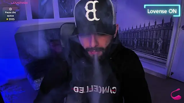 Snapshot of jhon_bear03 chatting on November 4, 2025, 11:25 am jhon bear03 online show from November 4, 2025, 11:25 am