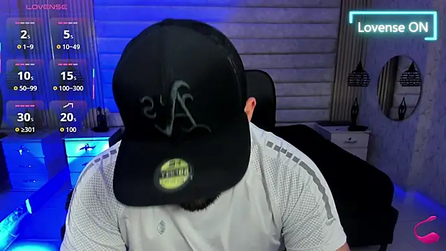 jhon bear03 online show from February 16, 2026, 11:42 am