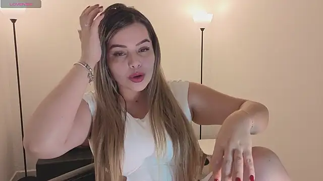 camiilaa1 online show from February 27, 2026, 12:11 am