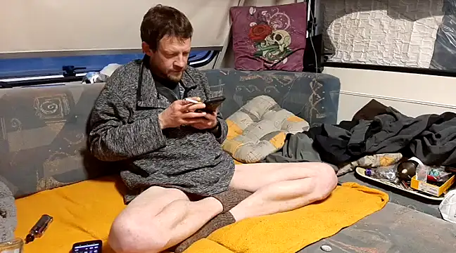 Ebinator666 online show from December 31, 2024, 7:10 am