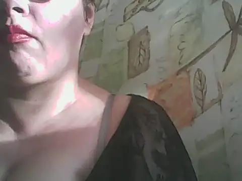 Snapshot of deluxpussy chatting on October 5, 2025, 5:20 am deluxpussy online show from October 5, 2025, 5:20 am