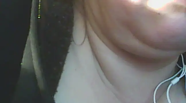 Snapshot of deluxpussy chatting on March 6, 2025, 8:27 pm deluxpussy online show from March 6, 2025, 8:27 pm