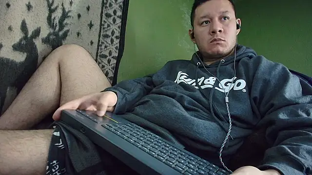 sweet cock28 online show from March 25, 2026, 3:55 pm