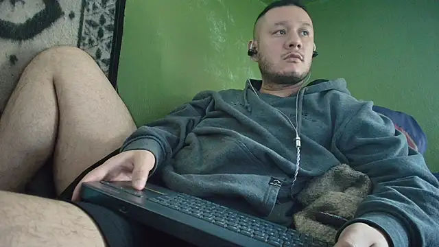 sweet cock28 online show from November 30, 2025, 3:46 pm