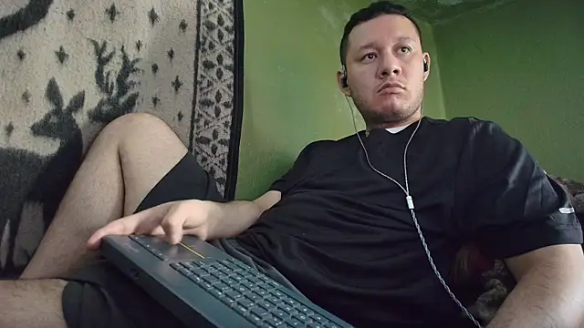 sweet cock28 online show from April 17, 2026, 3:26 pm