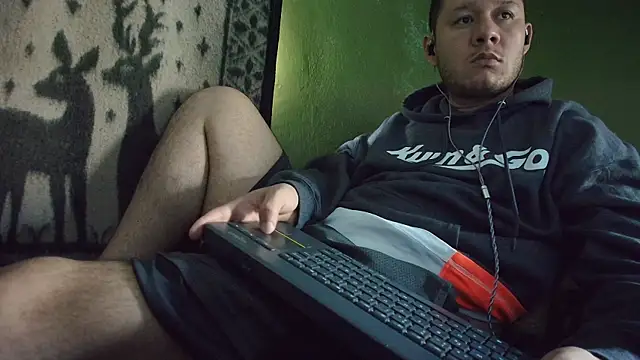 sweet cock28 online show from March 29, 2026, 2:08 pm