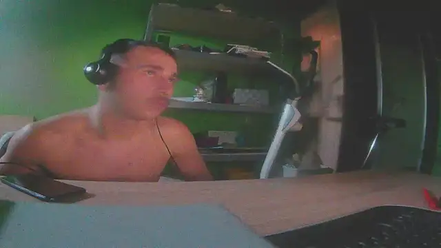 capoloveu online show from March 3, 2025, 3:22 pm