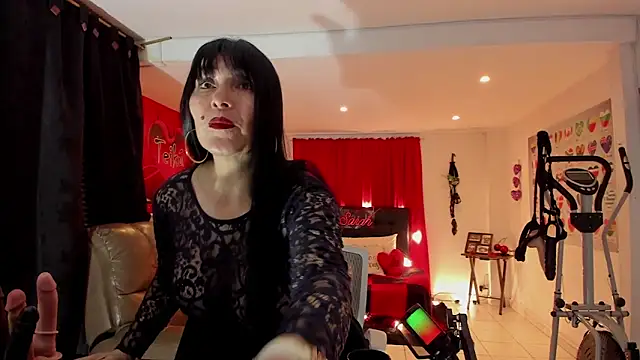 Sarah teiku online show from April 14, 2026, 6:46 pm