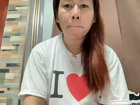 Snapshot of UrLove_Marga chatting on January 17, 2026, 11:36 am UrLove Marga online show from January 17, 2026, 11:36 am