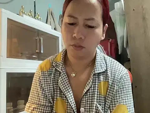 UrLove Marga online show from November 11, 2025, 12:05 am