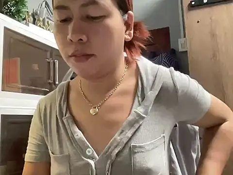 Snapshot of UrLove_Marga chatting on February 5, 2026, 10:16 pm UrLove Marga online show from February 5, 2026, 10:16 pm