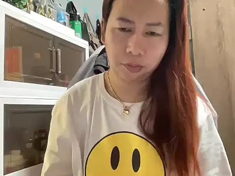 Snapshot of UrLove_Marga chatting on February 4, 2026, 10:38 pm UrLove Marga online show from February 4, 2026, 10:38 pm