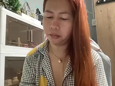 Snapshot of UrLove_Marga chatting on February 22, 2026, 10:44 pm UrLove Marga online show from February 22, 2026, 10:44 pm