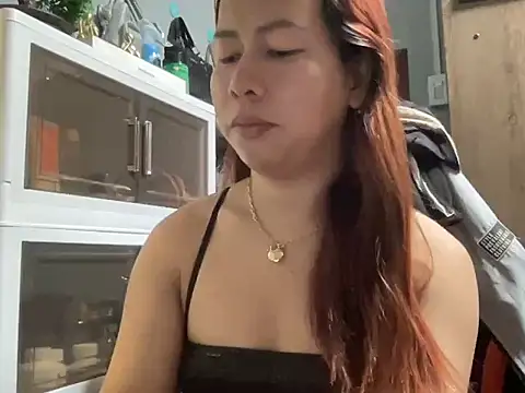 Snapshot of UrLove_Marga chatting on February 11, 2026, 11:37 pm UrLove Marga online show from February 11, 2026, 11:37 pm