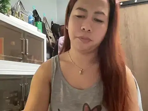 Snapshot of UrLove_Marga chatting on February 1, 2026, 10:30 pm UrLove Marga online show from February 1, 2026, 10:30 pm