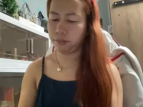 Snapshot of UrLove_Marga chatting on February 23, 2026, 10:43 pm UrLove Marga online show from February 23, 2026, 10:43 pm