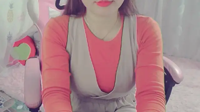 -R-Mai- online show from December 10, 2024, 5:28 am