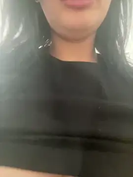 Sarahkhaalifa online show from March 18, 2026, 10:18 am