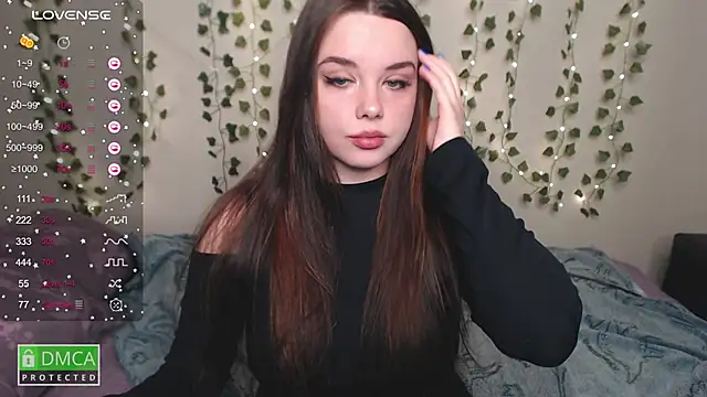 aliice cutie online show from January 24, 2025, 4:49 pm