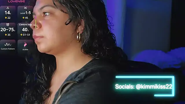 kimmiakiss22 online show from September 25, 2025, 12:49 am