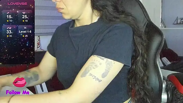 natasha logan  online show from March 7, 2026, 4:08 am