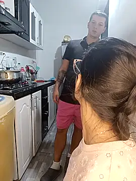 Snapshot of catire2323 chatting on January 15, 2026, 2:26 am catire2323 online show from January 15, 2026, 2:26 am